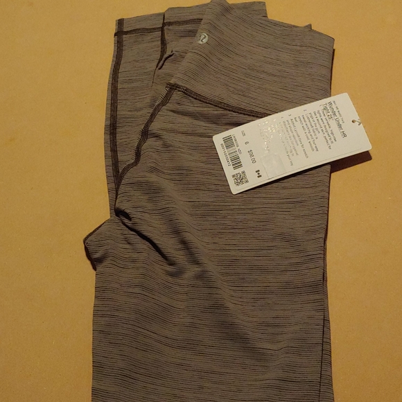 NWT Lululemon Wunder Under High-Rise Tight 25" - Picture 3 of 10